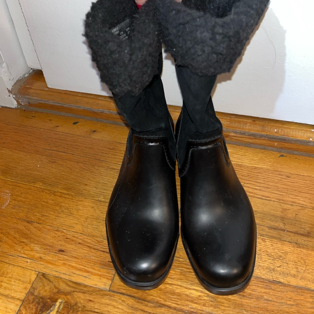 Coach Zena Cold Weather Boot (missing straps) - Picture 4 of 5